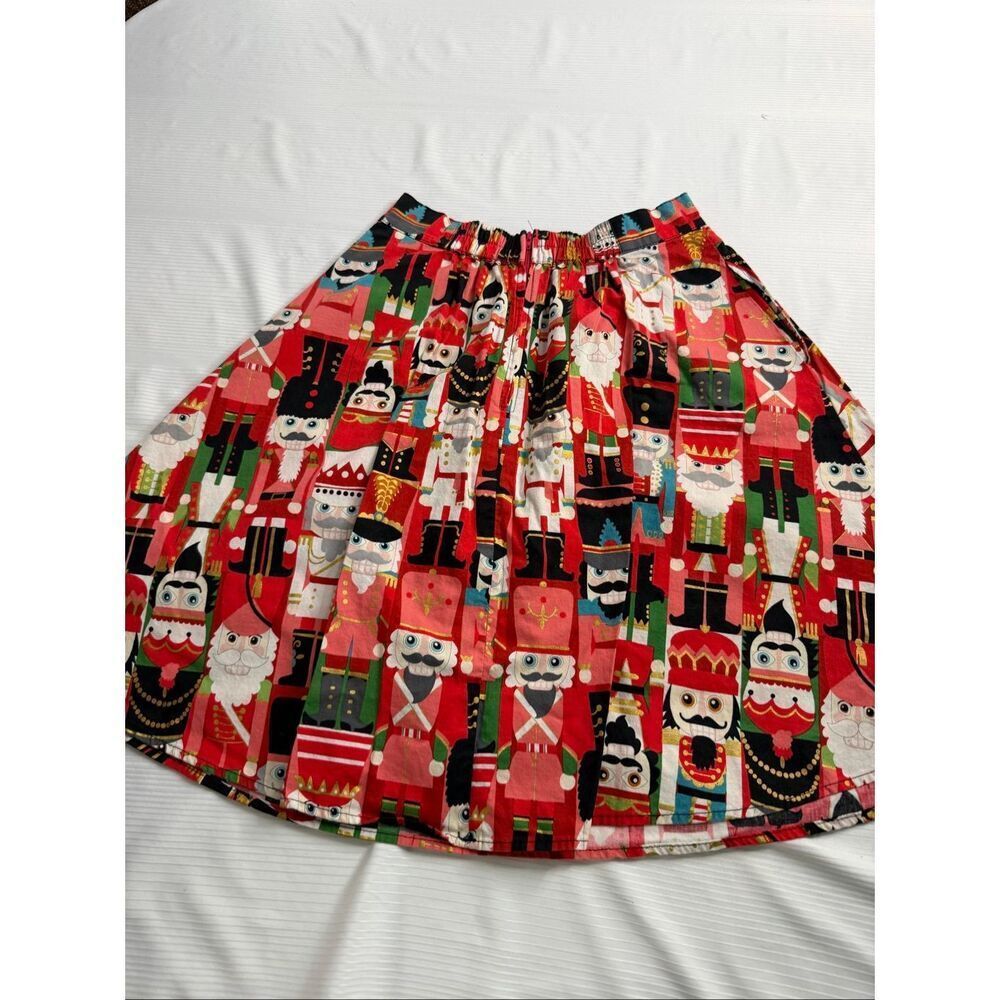 Retrolicious Nutcracker A Line Skirt Size Small - Picture 7 of 10